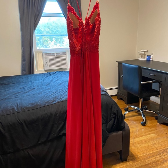 Beautiful Red Sweet 16 or Prom Dress - Picture 3 of 9